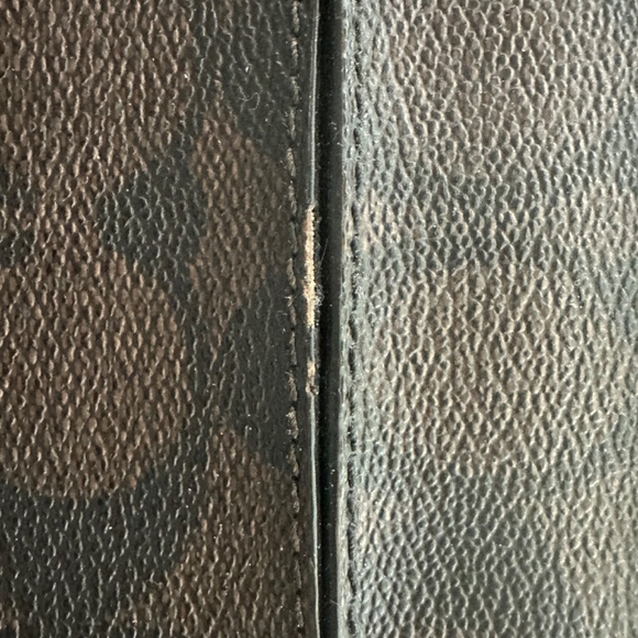 Coach Signature Large Wristlet with Chain - Picture 8 of 8